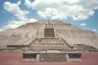 ティオティワカン遺跡のピラミッド